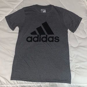 Excellent men’s adidas grey t-shirt